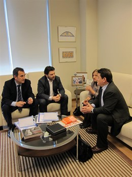 Reunión de Antonio Rodríguez Miranda con representantes de UPTA