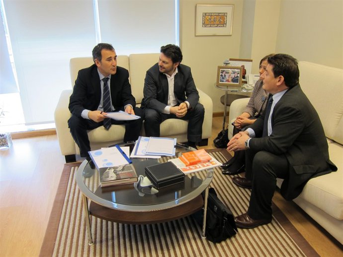 Reunión de Rodríguez Miranda con representantes de UPTA