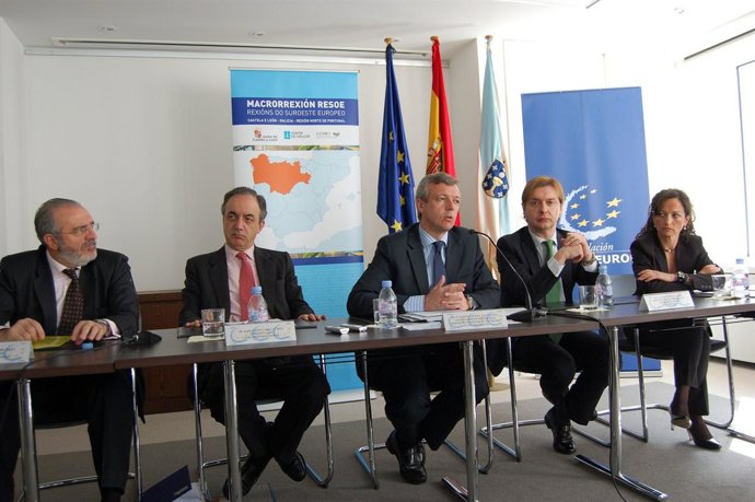 El conselleiro de Presidencia, Alfonso Rueda, en Bruselas.