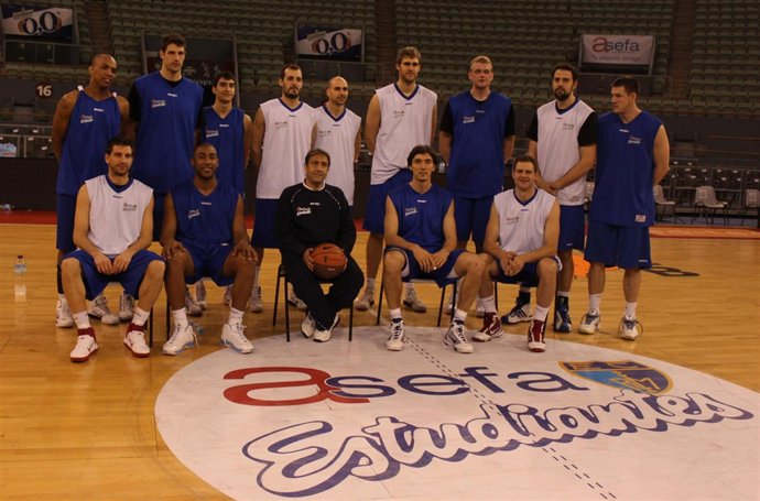 Asefa Estudiantes (Foto de familia)