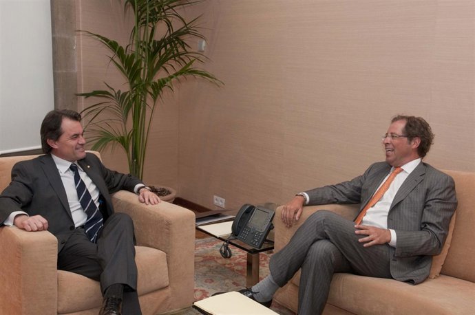 Mas se reúne con el director general de Sanofi-aventis par España y Portugal