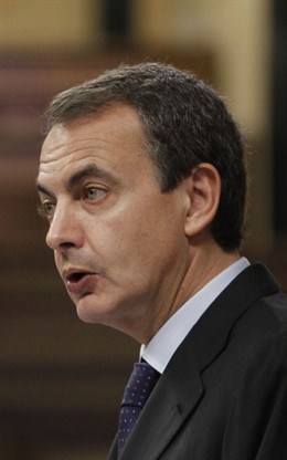 Primer plano de Zapatero en el Congreso