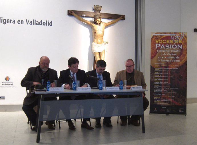 De izq. a drch., Barranco, Viteri, Román y Pérez durante la presentación