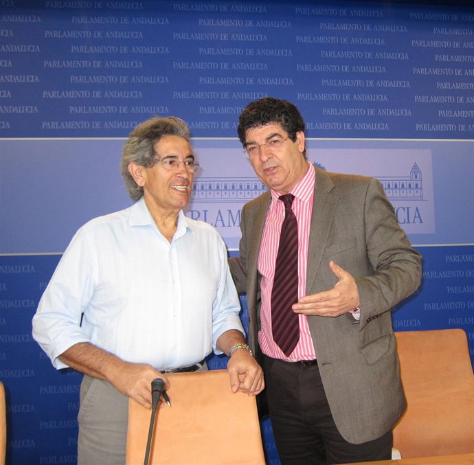 Pedro Vaquero y Diego Valderas, este miércoles en rueda de prensa