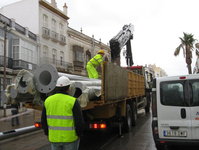 Imagen de obras por el tranvía de San Fernando (Cádiz)
