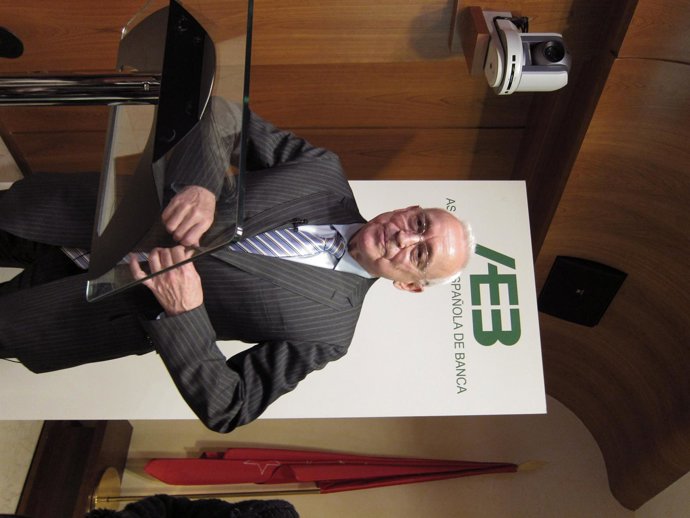 presidente de la AEB, Miguel Martín, presentación resultados 2010