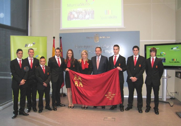 Sotoca con la delegación murciana de FP