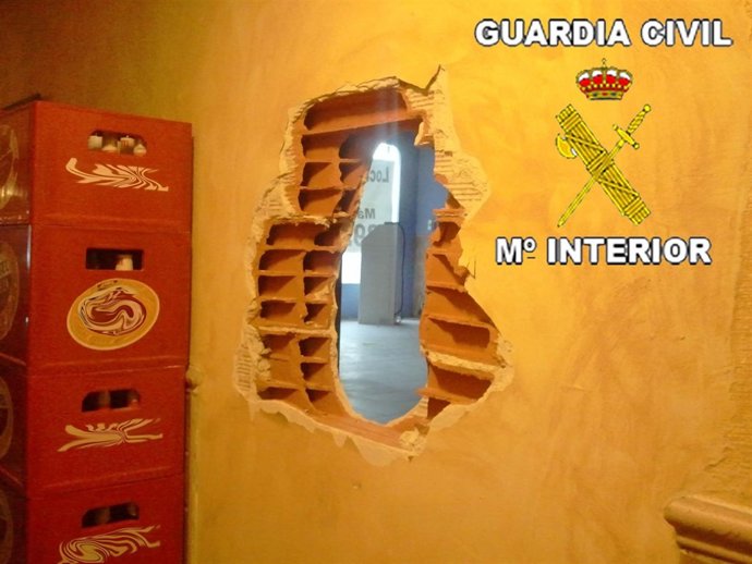 Butrón desde el bar