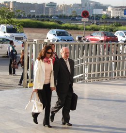 El letrado Fernando del Valle entrando en la Ciudad de la Justicia