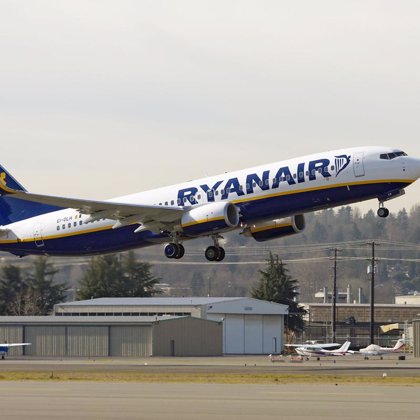 Ryanair cobrará una tasa 2 para financiar gastos de cancelación y retrasos de fuerza