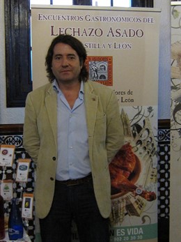 Miguel ángel Martín de la  Asociación de Asadores de Lechazo de CyL