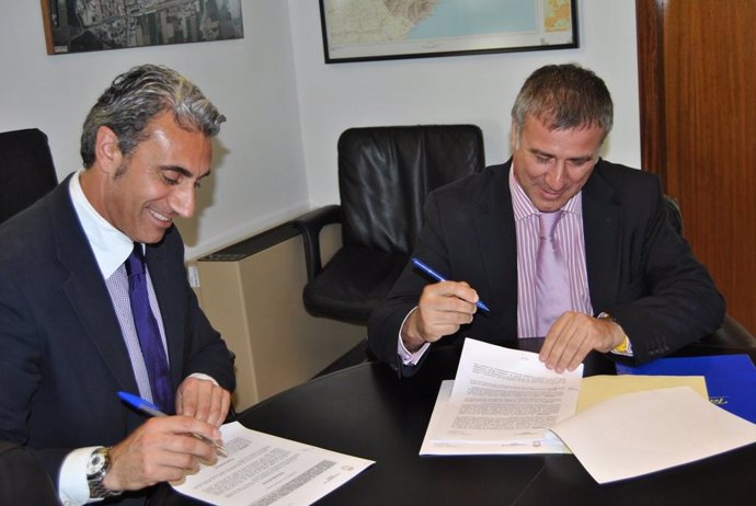 El alcalde de Beniel  y el director de Telefónica en Murcia