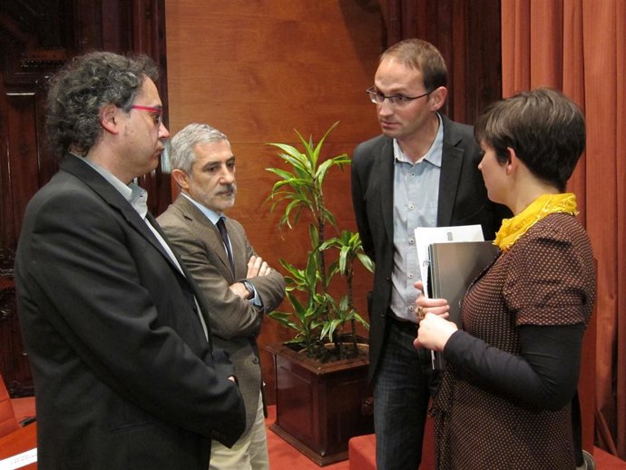 LLamazares, Herrera, Ortiz y Miralles en el Parlament