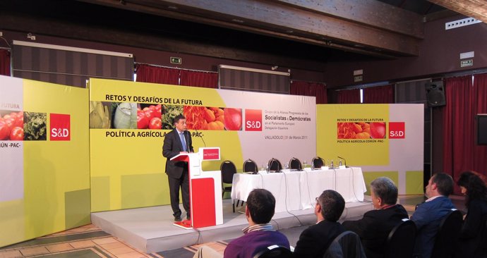 Josep Puxeu participa en unas jornadas sobre la PAC organizadas por el PSOE de C