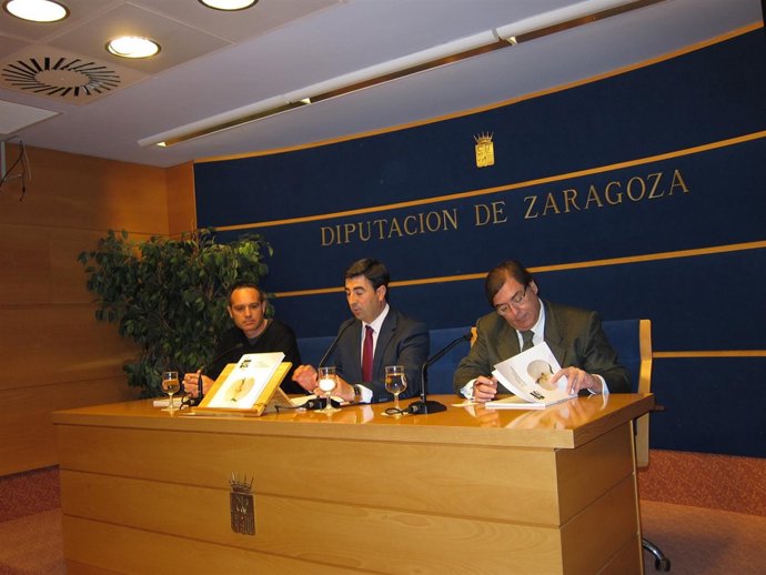 Muel expone 'Diez años de cerámica contemporánea' hasta el 19 de junio