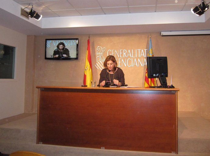 Sánchez de León tras en la rueda de prensa tras el pleno del Consell