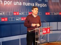 Saura recalca que Zapatero tiene "toda la autonomía y libertad" para tomar una decisión sobre su futuro