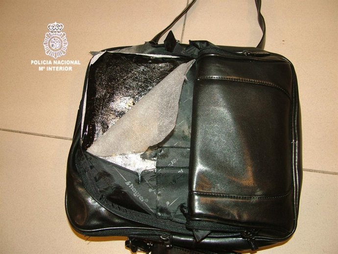 Bolso con heroína decomisado