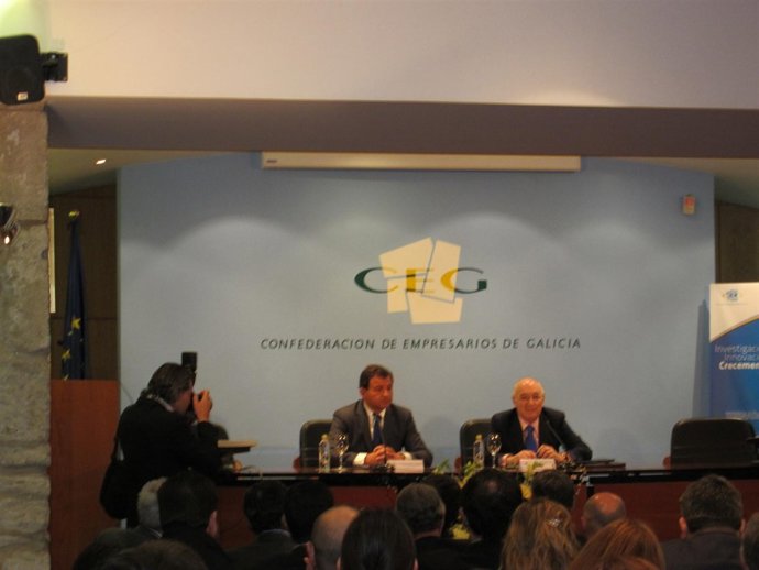 Guerra y Fontenla durante la presentación