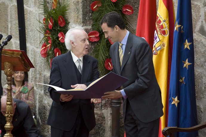 González Acilu cuando recibió el Premio Príncipe de Viana.