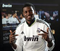 Fútbol.- Adebayor: "Si no creyera que es posible ganar la Liga, me resultaría muy difícil salir al campo"