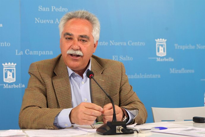 El concejal delegado de Playas del Ayuntamiento de Marbella, Antonio Espadas
