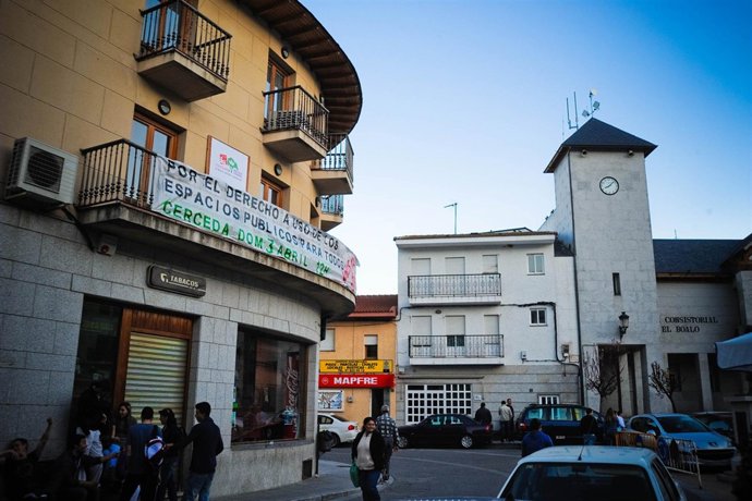 Foto de la pancarta del acto en Cerceda