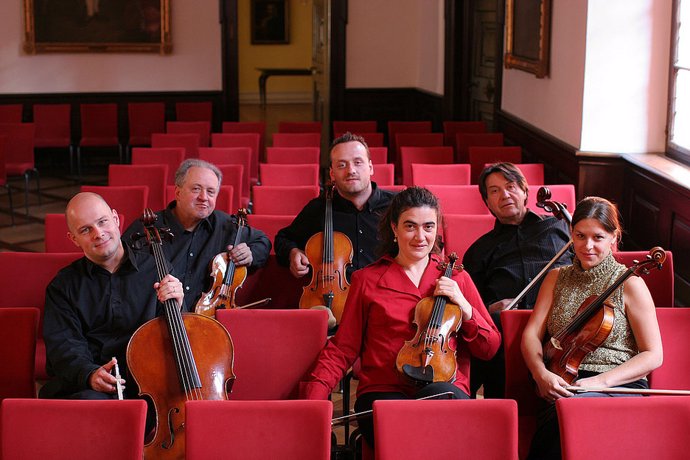 Integrantes del sexteto de cuerdas alemán que actuará en el Palau de la Música d