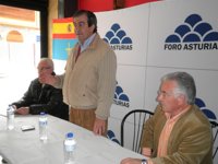 Cascos dice que Zapatero es "irrelevante para el futuro de Asturias y ha hecho todo el daño que podía hacer"