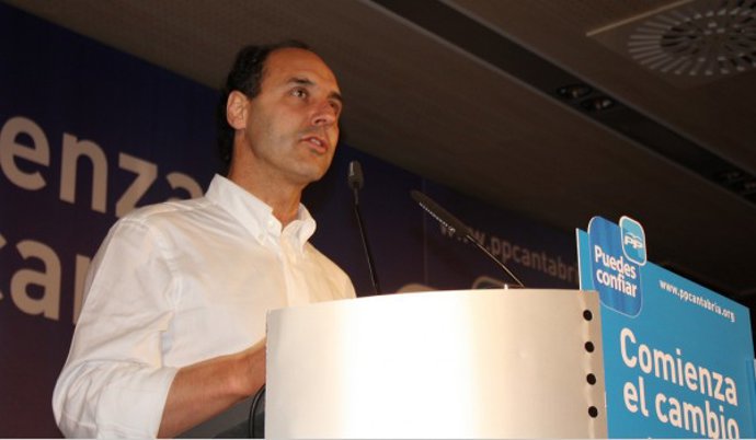 Ignacio Diego en la clausura de la cuarta Convención Regional del PP