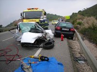 Un total de dos personas fallecen y seis resultan heridas graves en las carreteras durante este fin de semana
