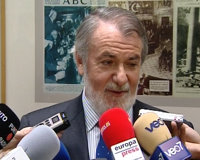 Mayor Oreja cree que el 'plan A' de ETA es el pacto con EA