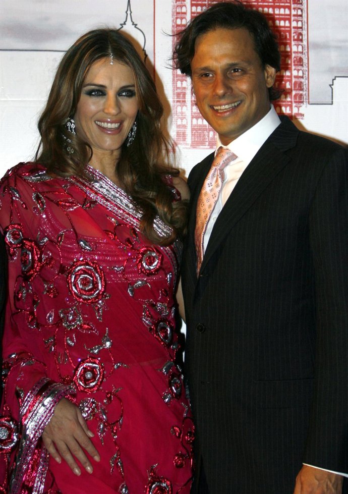 Elizabeth Hurley y Arun Nayar