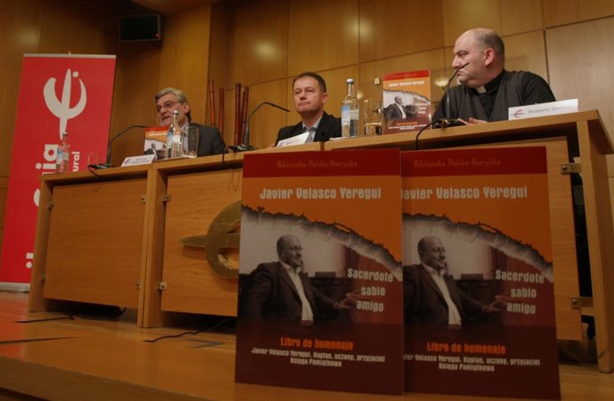 Presentación del libro 'Javier Velasco. Sacerdote, sabio amigo'