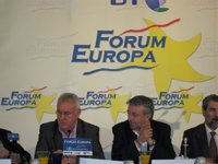 Cayo Lara: el aumento del paro demuestra la "ineficacia" de la reforma laboral 