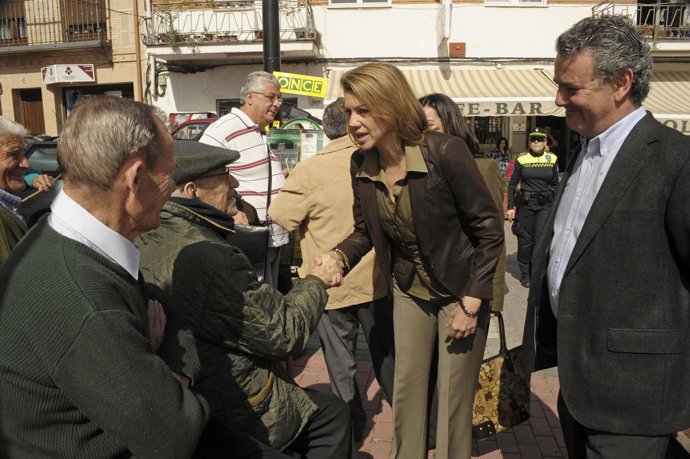 Cospedal con mayores