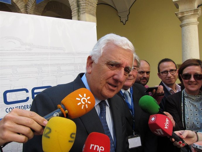 El presidente de la CEA, Santiago Herrero, en una imagen de archivo