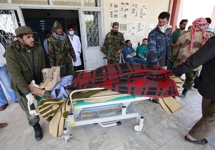 Rebeldes sufren un ataque de Gadafi