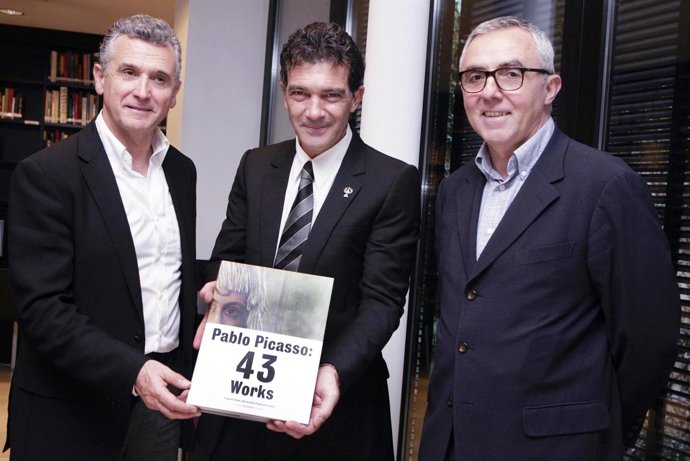 El consejero de Cultura, Paulino Plata; el actor Antonio Banderas, y el director