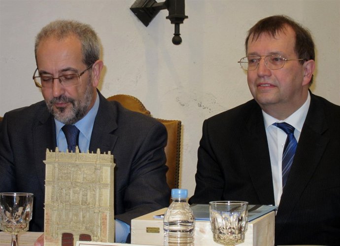 Los rectores de Salamanca (i) y Würzburg.