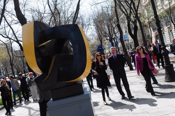 Exposición de esculturas de Sophia Vari en el paseo de la Castellana de Madrid