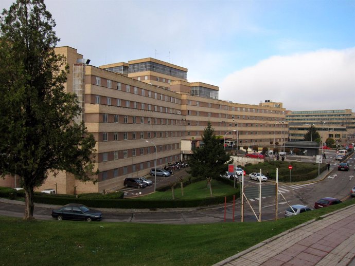 Hospital Universitario de Salamanca en el que trabaja el investigador Jesús San 