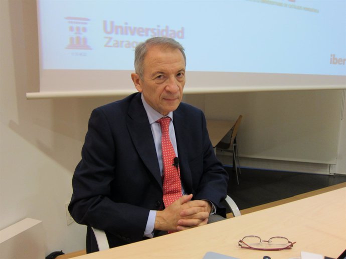 Catedrático de Química Inorgánica de la Universidad de Zaragoza y director del I