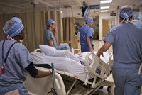 Sindicatos médicos se concentrarán el 14 de abril contra los recortes