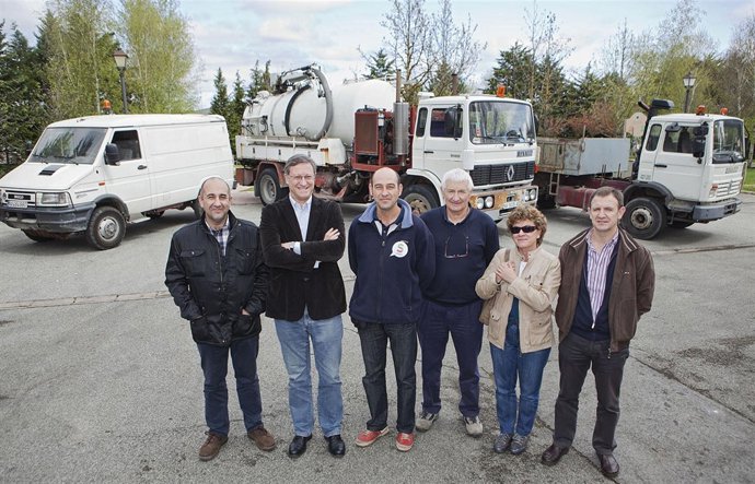 La Mancomunidad dona dos camiones a la asociación ANARASD y un furgón a la DYA.