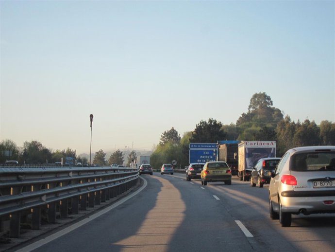 Tráfico en la autopista Y.