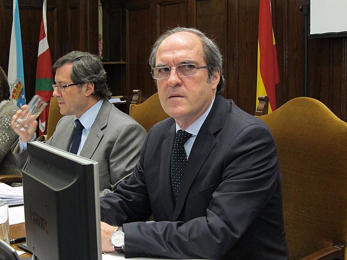 Ministro de Educación, Ángel Gabilondo