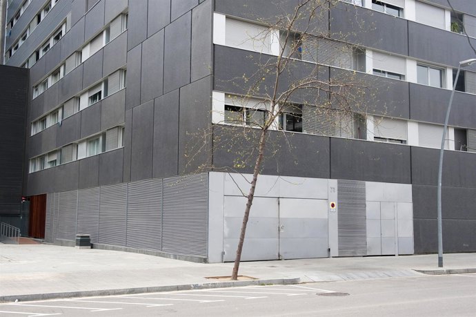 Equipamiento de la calle Pujades, contruido pero inactivo