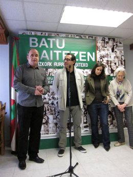 Joseba Egibar y candidatos de Hernani