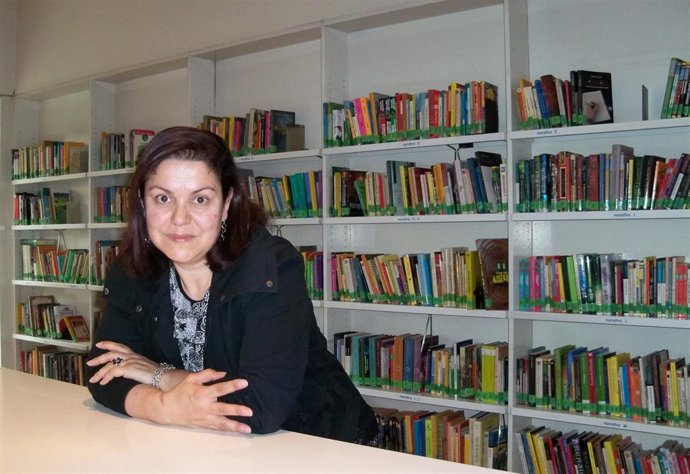 La escritora Care Santos hoy en la Biblioteca Pública Infanta Elena de Sevilla